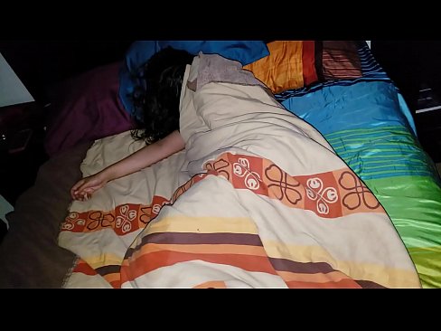 ❤️ Hijastro regañando a su joven madrastra mientras duerme ☑ Video de sexo de calidad en es.it-com.top ❌️
